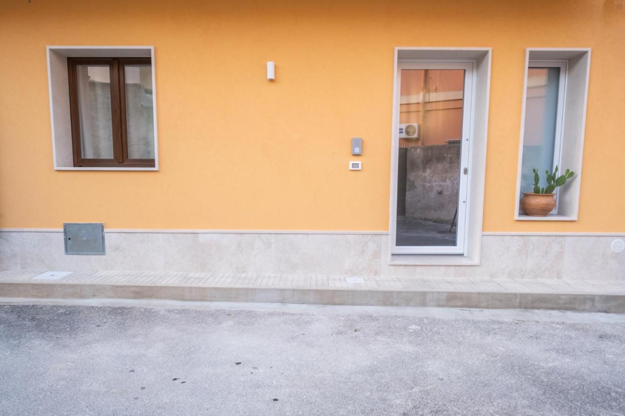 אבולה Risorgimento Apartment מראה חיצוני תמונה
